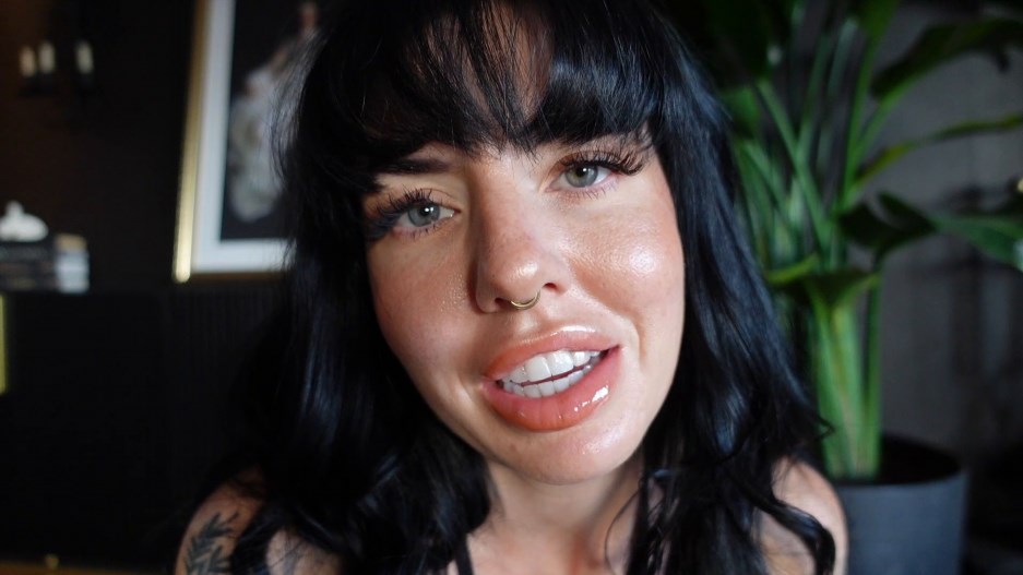 Scarlett Cummings – Goth Girlfriend Date Night Scarlett Cummings – Goth Girlfriend Date Night
